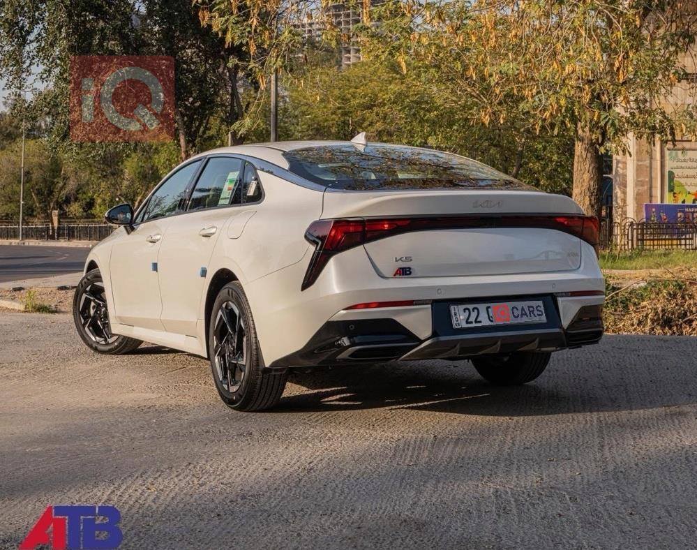 https://cdn.iqcars.io86565178-2bf2-4d4a-9690-ed1ef97f6216_1.jpg